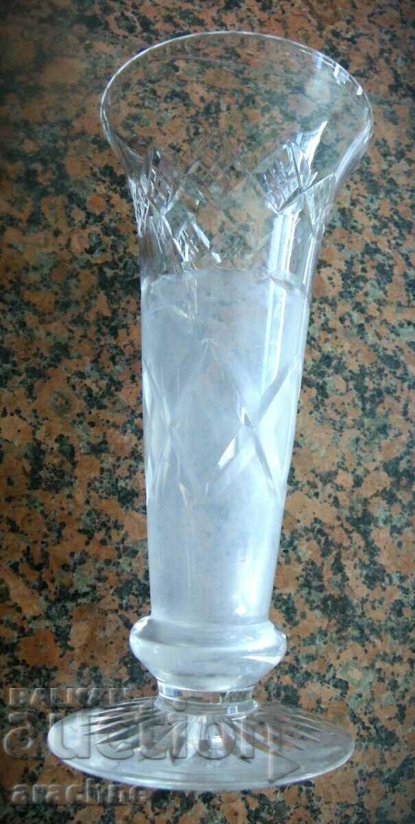 Licitație Vază britanică fină de cristal Licitație Vază britanică fină de cristal