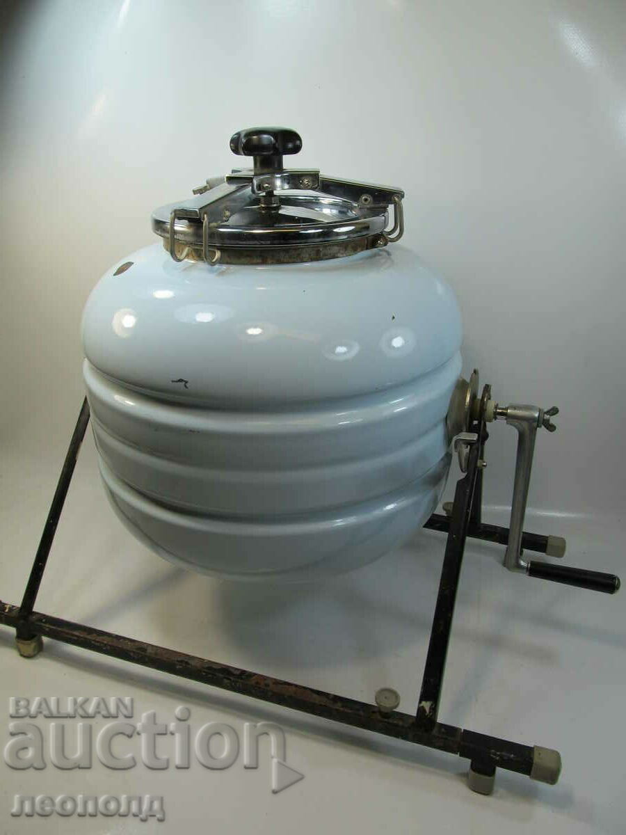 SĂLĂTOR DE MÂNĂ VECHI RETRO SMALTĂ CU MANEVĂ - 5 SĂLĂTOR DE MÂNĂ VECHI RETRO SMALTĂ CU MANEVĂ - 5