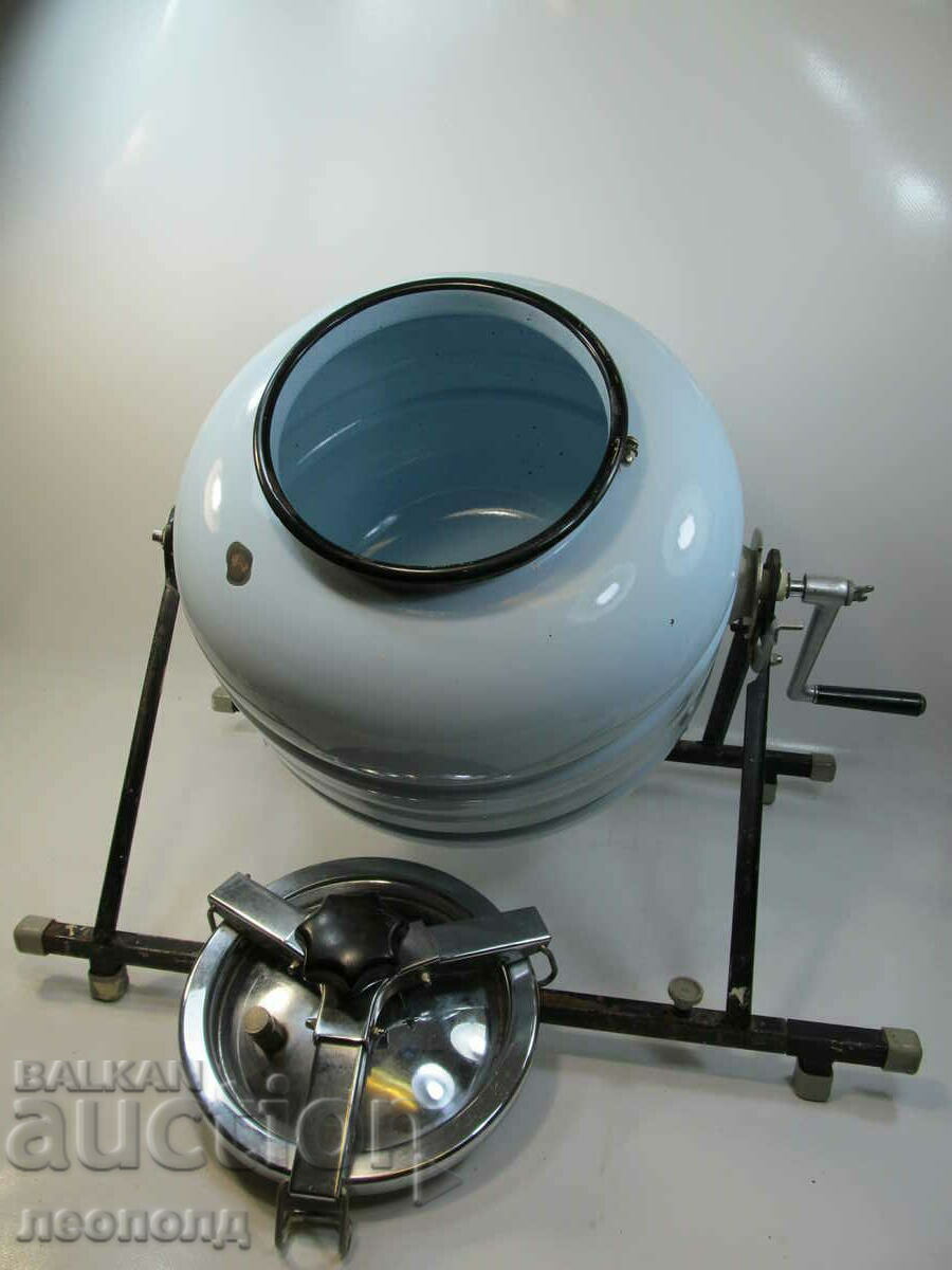 SĂLĂTOR DE MÂNĂ VECHI RETRO SMALTĂ CU MANEVĂ - 6 SĂLĂTOR DE MÂNĂ VECHI RETRO SMALTĂ CU MANEVĂ - 6