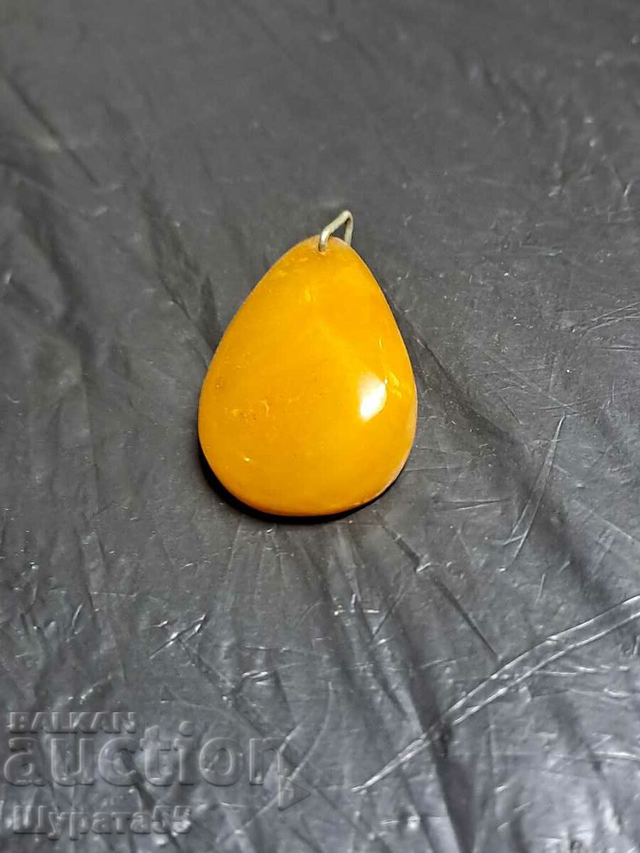 Amber pendant