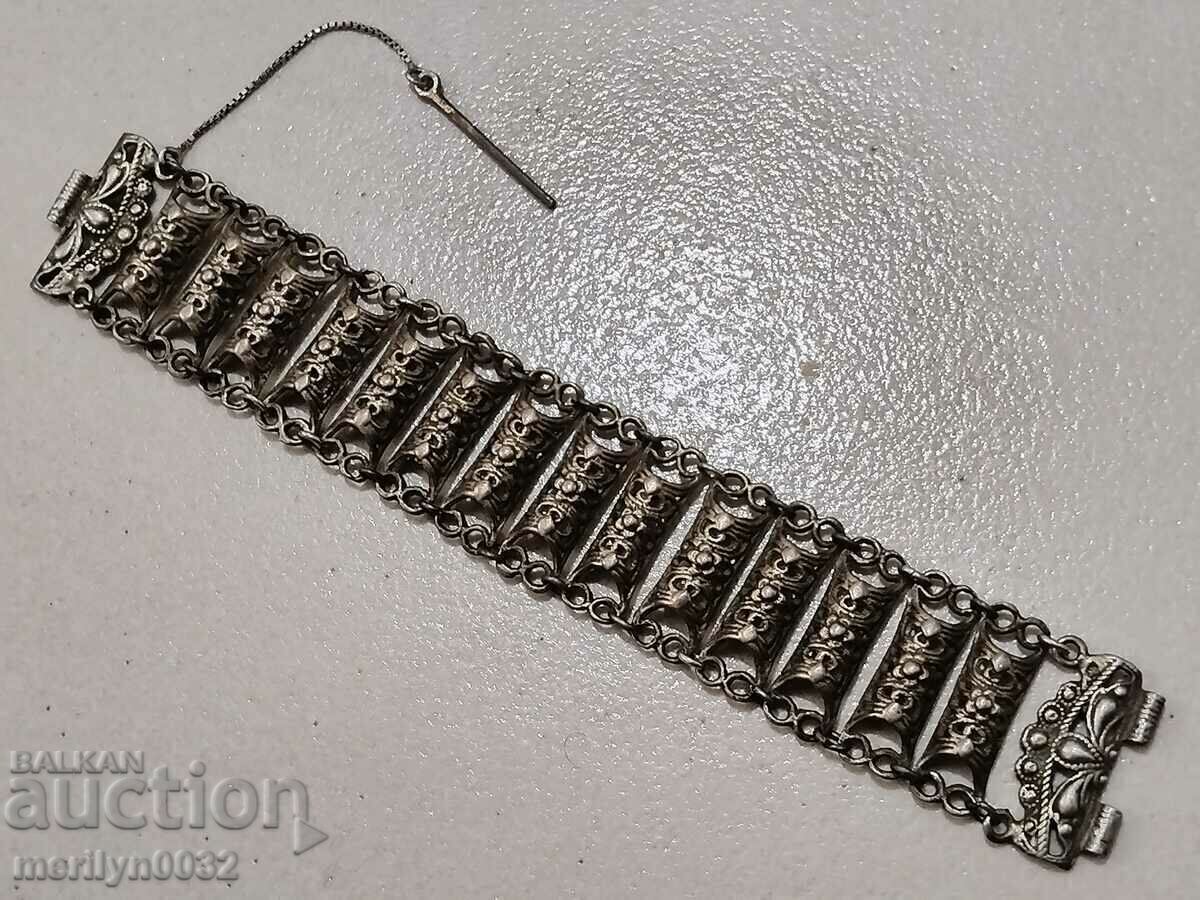 Old children's silver bracelet jewelry silver, end of the 19th century with price 265.00 BGN | € 135.49 Old children's silver bracelet jewelry silver, end of the 19th century with price 265.00 BGN | € 135.49