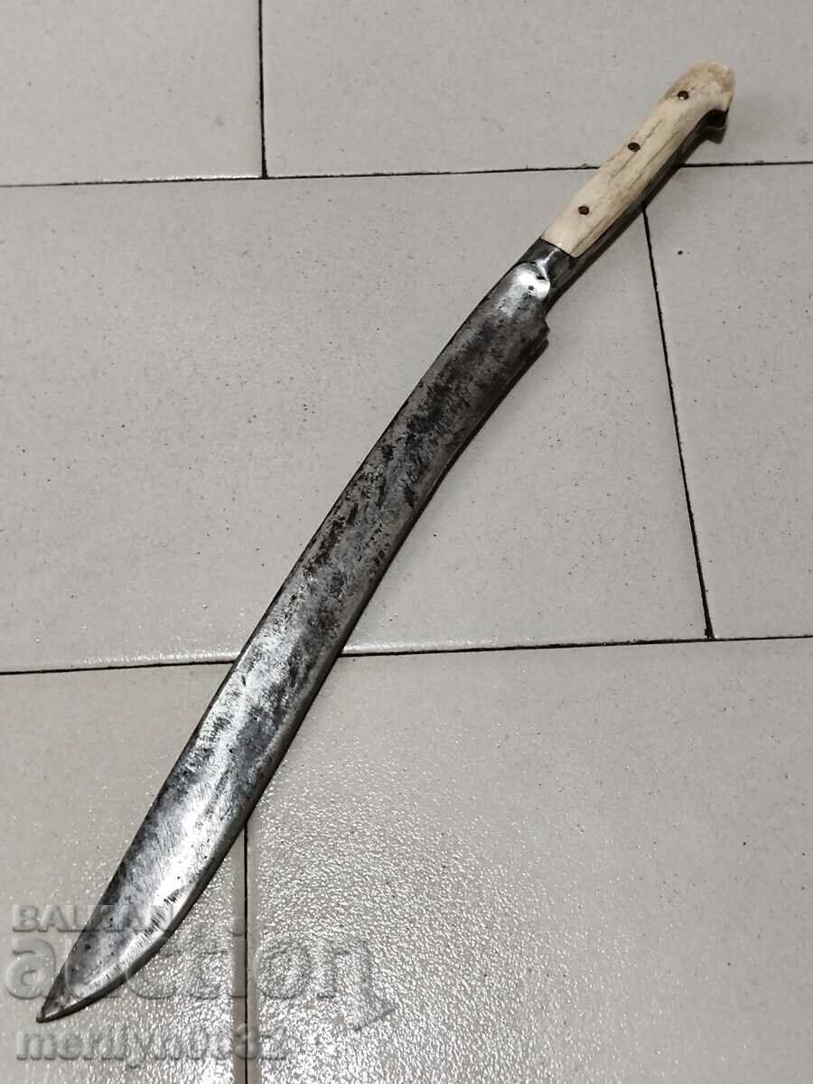 Old shepherd's knife without cania and stamp akulak blade with price 599.00 BGN | € 306.26 Old shepherd's knife without cania and stamp akulak blade with price 599.00 BGN | € 306.26