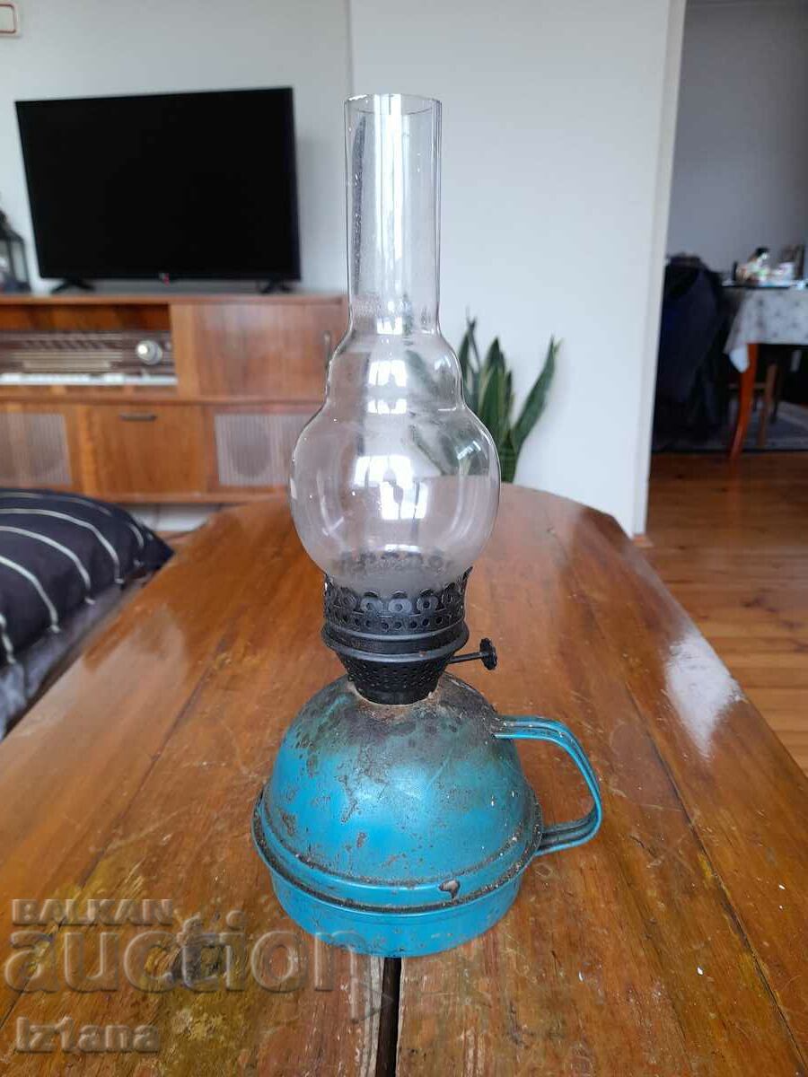 Аукцион Стара газена лампа Аукцион Стара газена лампа