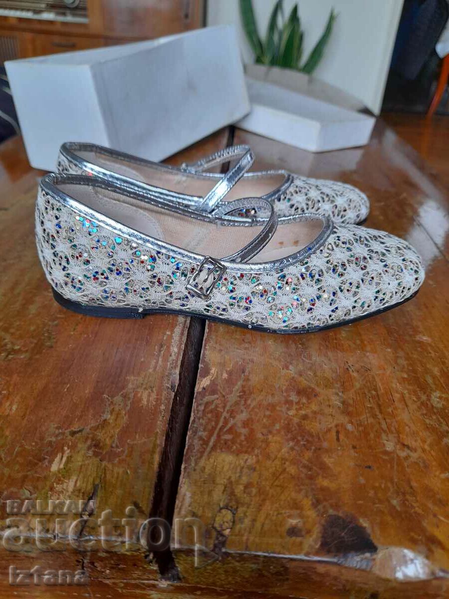 Auction  Old Dolcis Children's Shoes