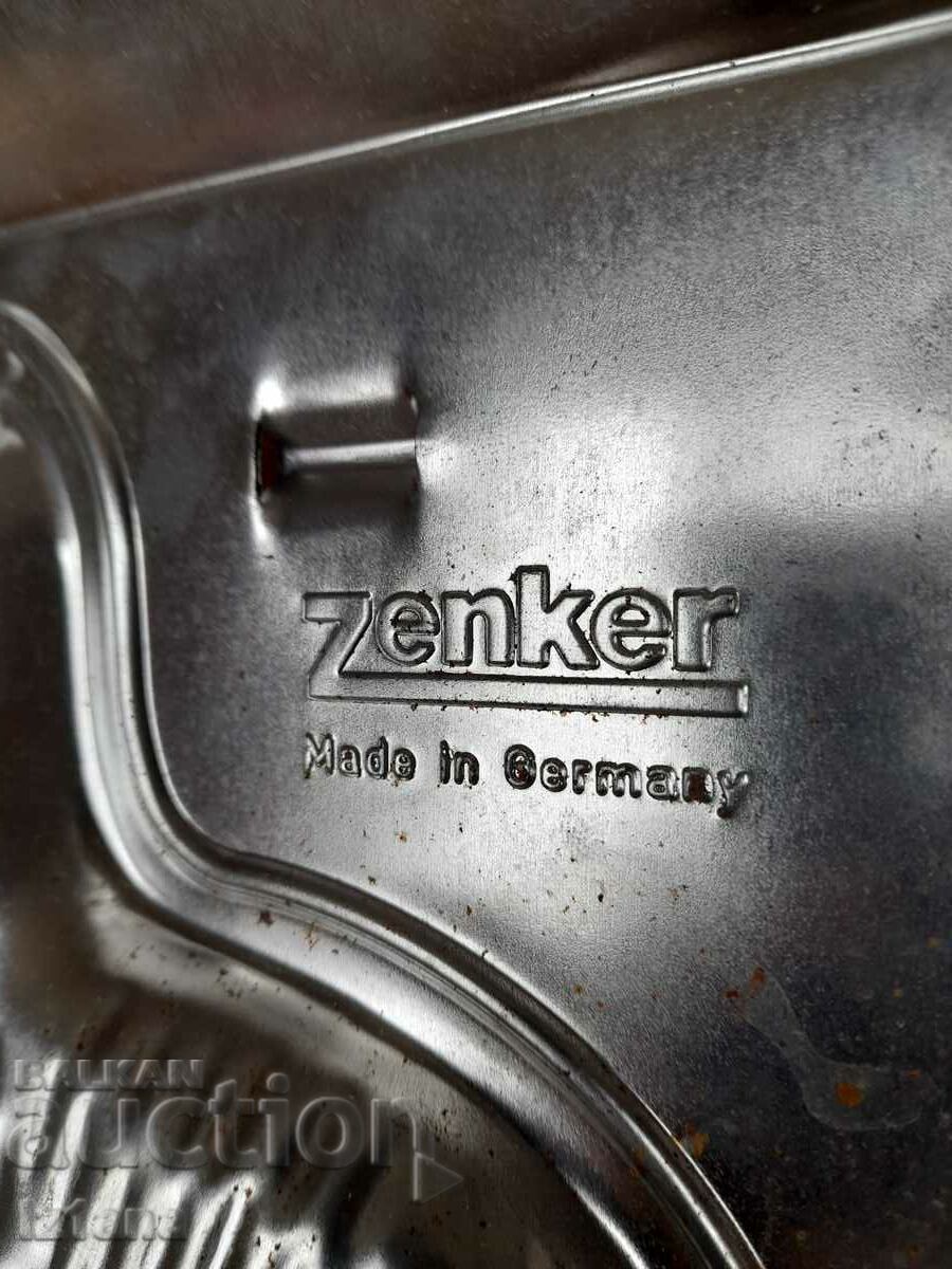 Delivery of Old form for baking Rabbit, Zenker Delivery of Old form for baking Rabbit, Zenker
