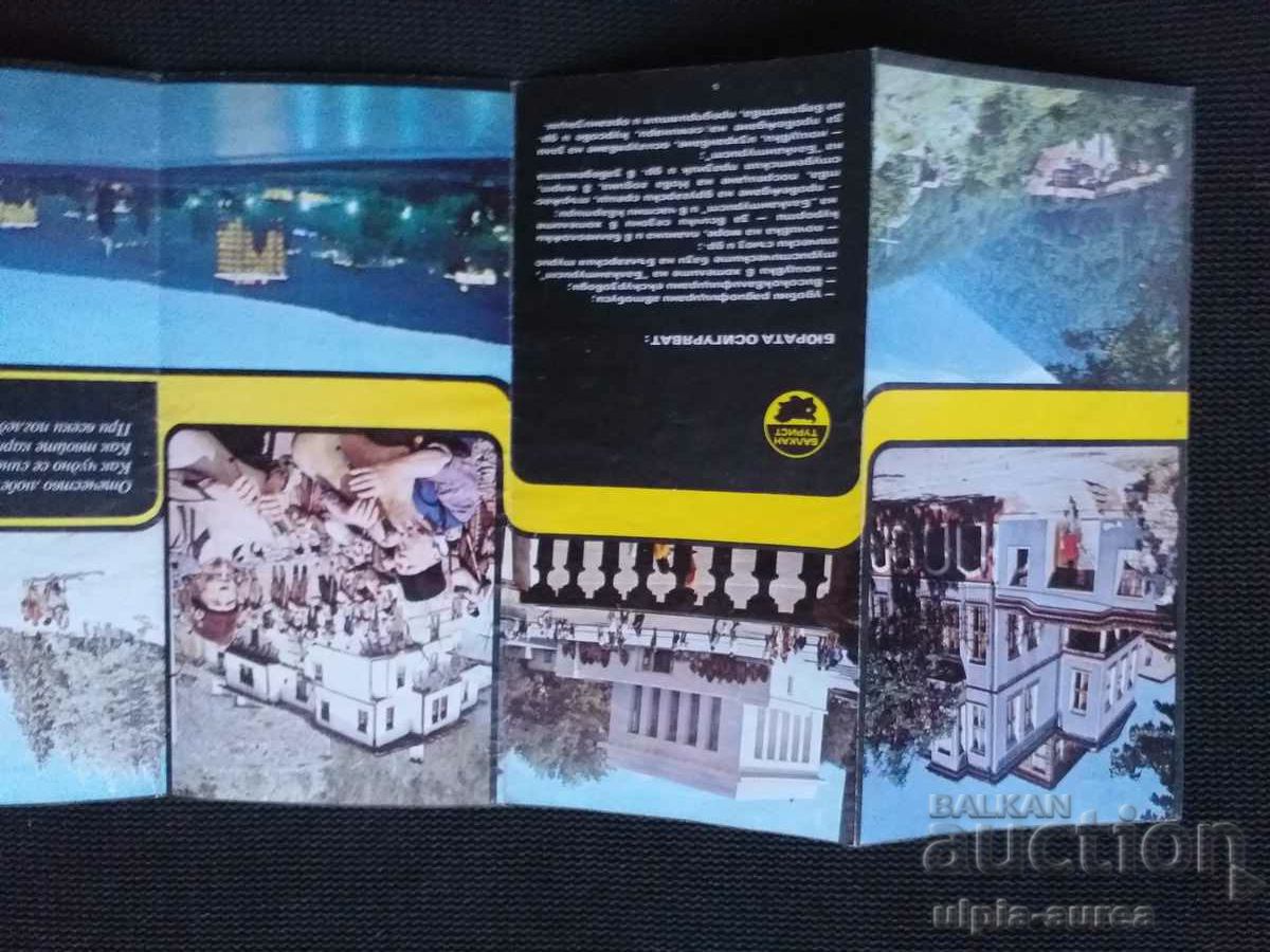 Delivery of Social brochure Delivery of Social brochure