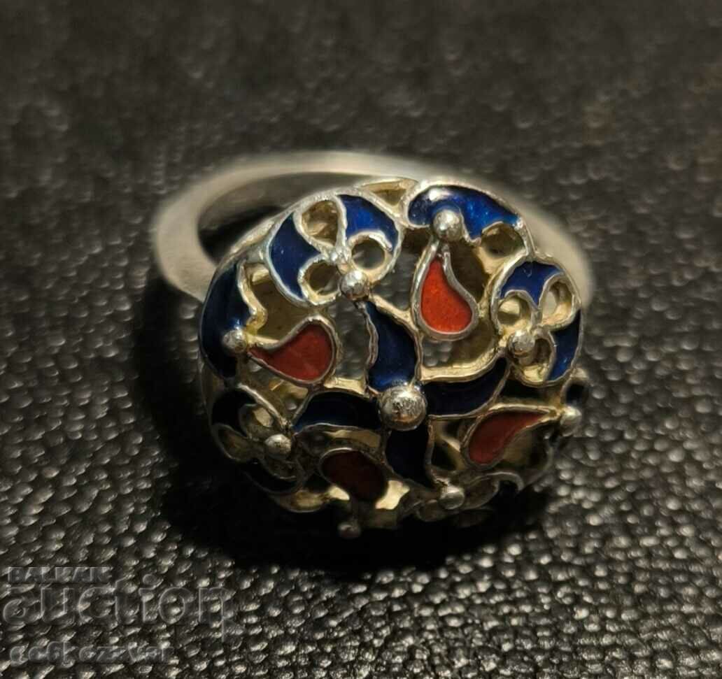 Παλιό ρωσικό ασημένιο δαχτυλίδι! E-mail! Για κυρίες! με τιμή € 25.90 | 50.66 BGN Παλιό ρωσικό ασημένιο δαχτυλίδι! E-mail! Για κυρίες! με τιμή € 25.90 | 50.66 BGN