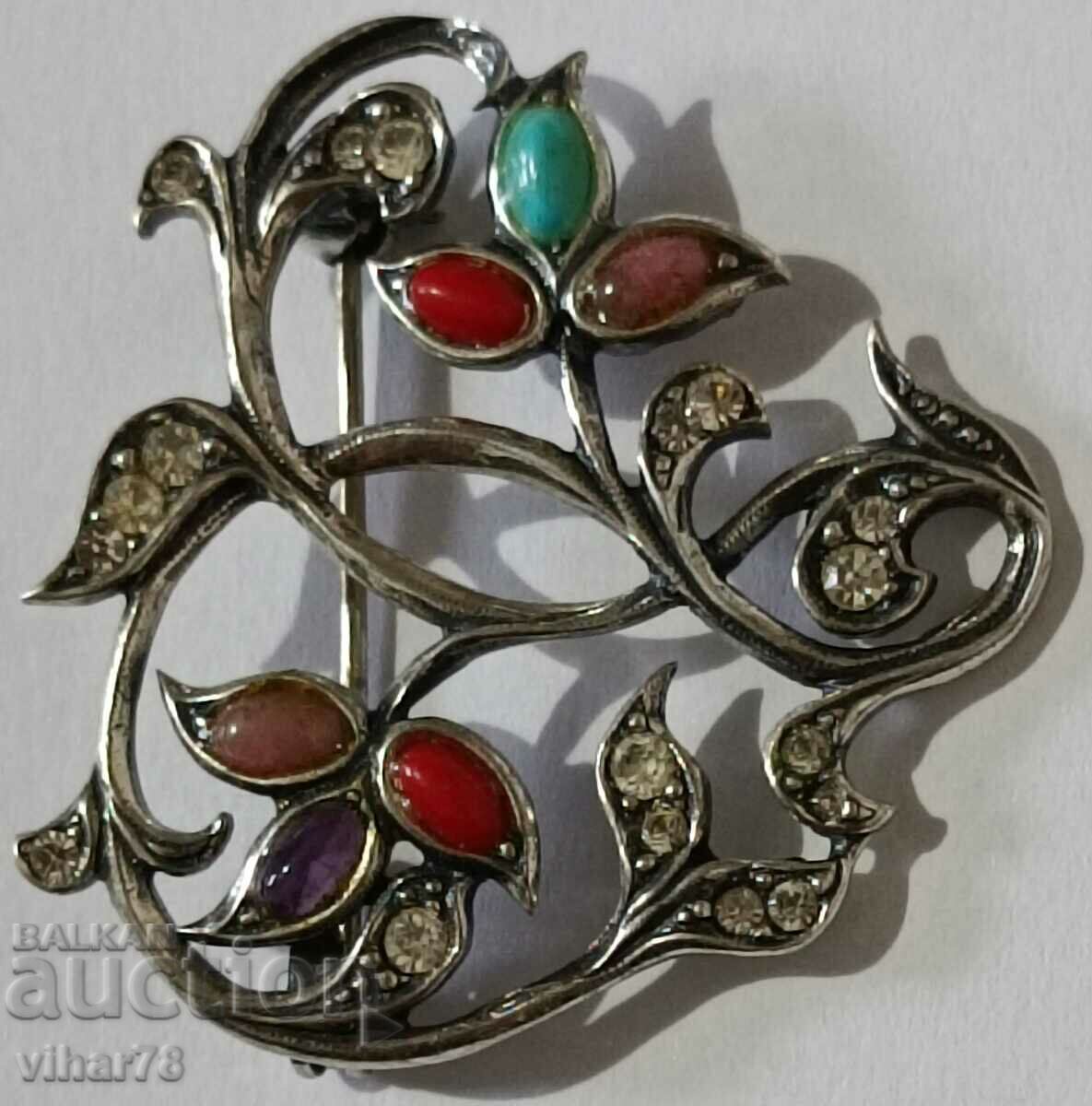 OLD BROWN-SILVER BROOCH with price 159.99 BGN | € 81.80 OLD BROWN-SILVER BROOCH with price 159.99 BGN | € 81.80