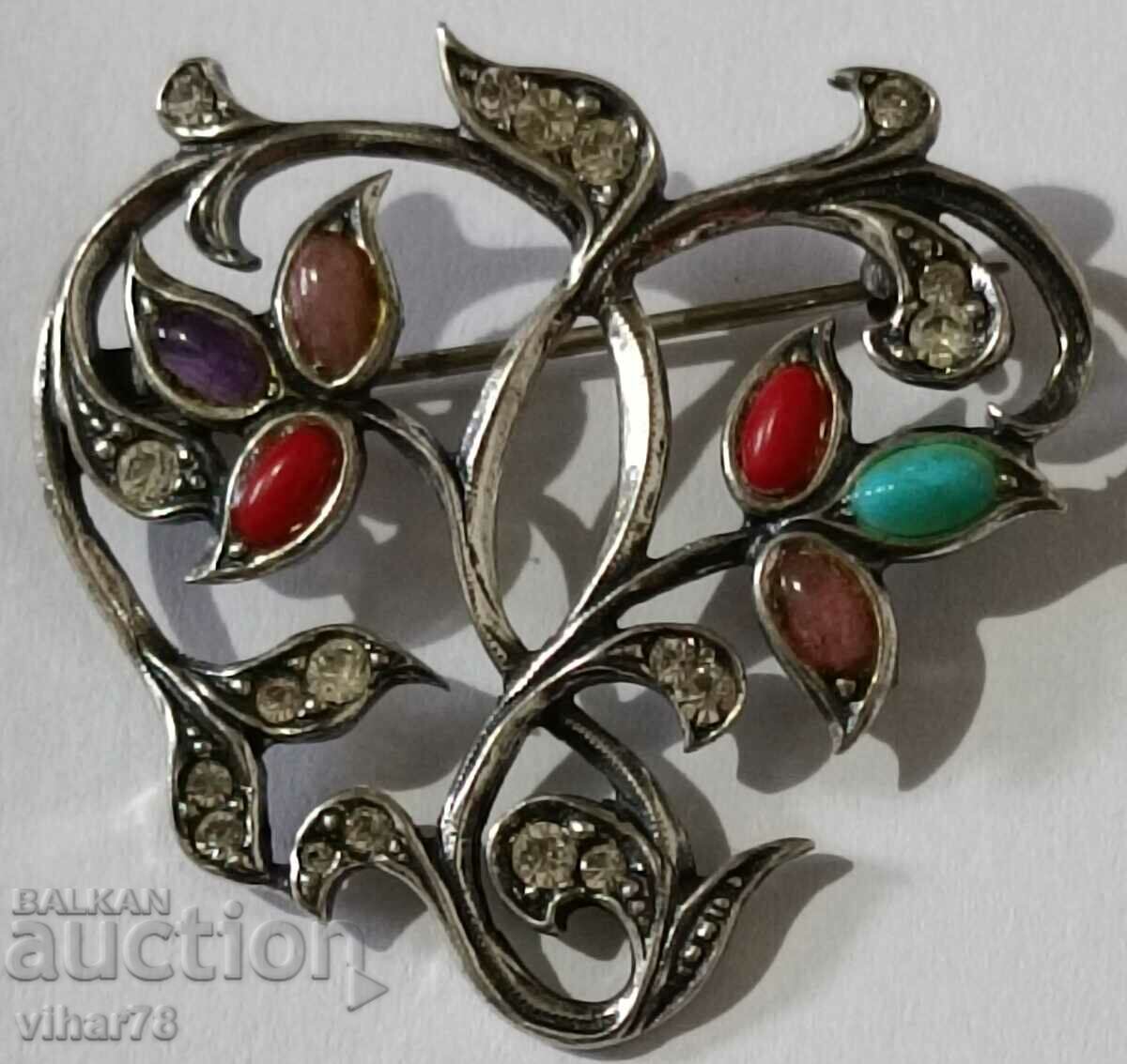 Auction OLD BROWN-SILVER BROOCH Auction OLD BROWN-SILVER BROOCH