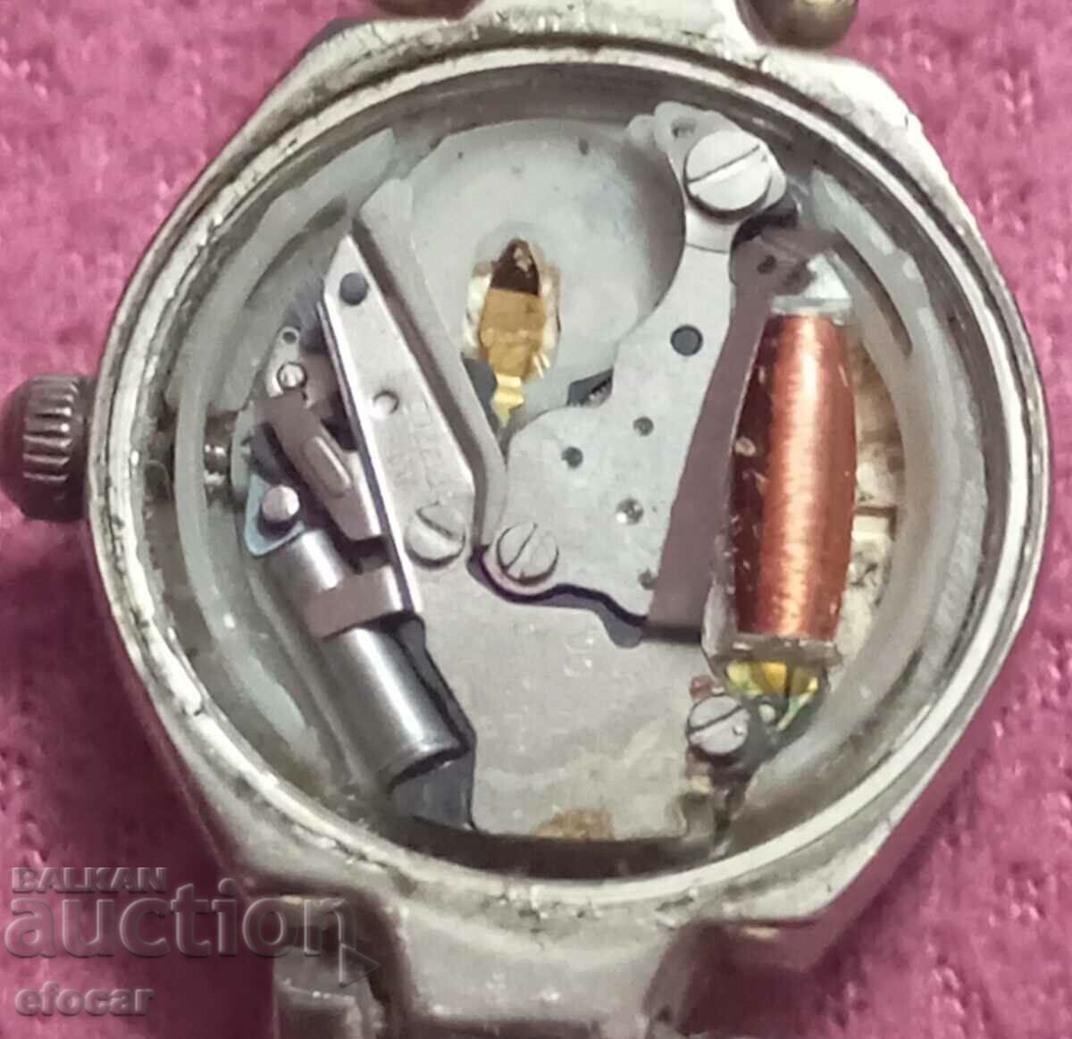 Auction Q & Q Ladies Watch Auction Q & Q Ladies Watch