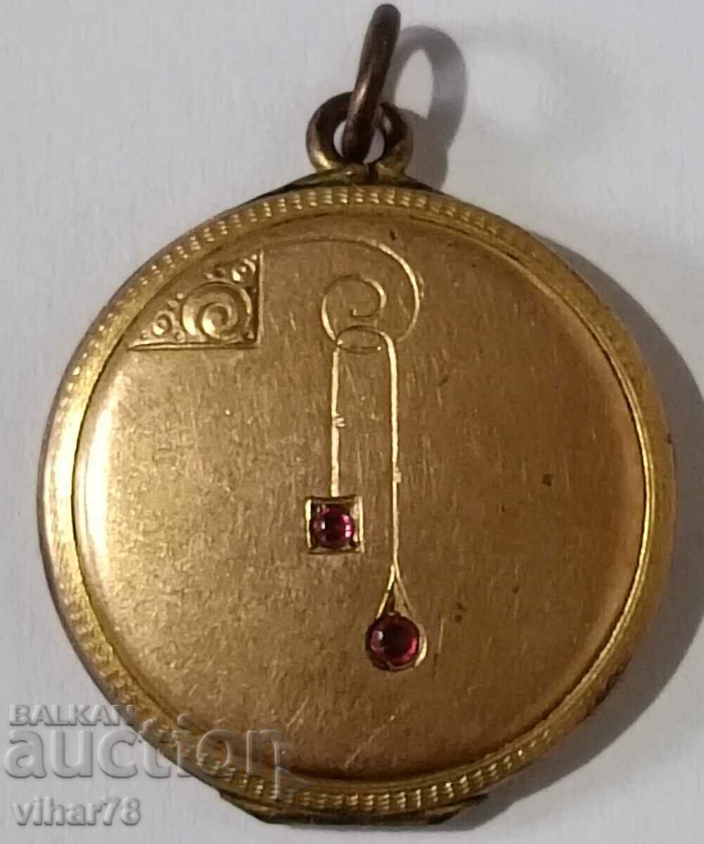 OLD PHOTO LOCKET. with price 79.99 BGN | € 40.90