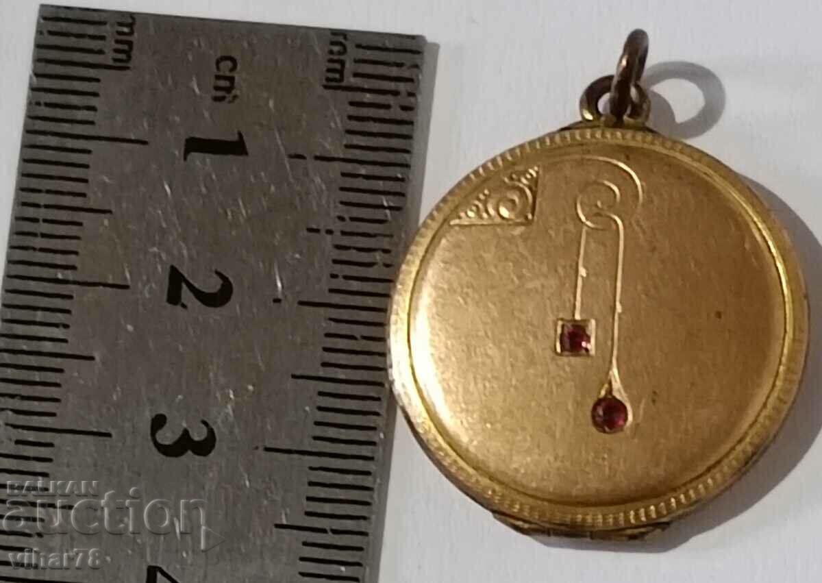 OLD PHOTO LOCKET. - 6