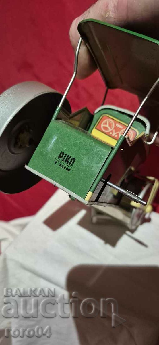 PIKO - TIN MECHANICAL PRESS - ROLLER - 7