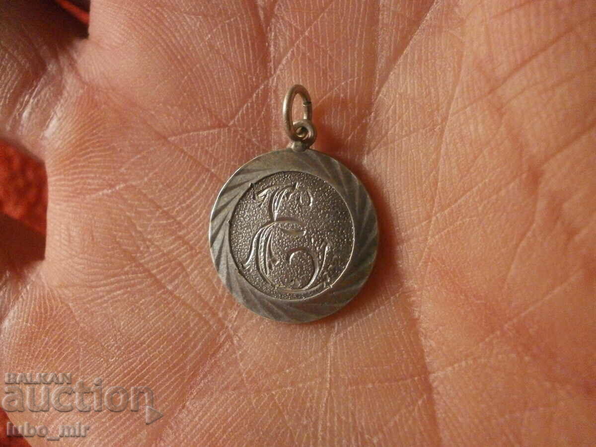 OLD PENDANT - SILVER