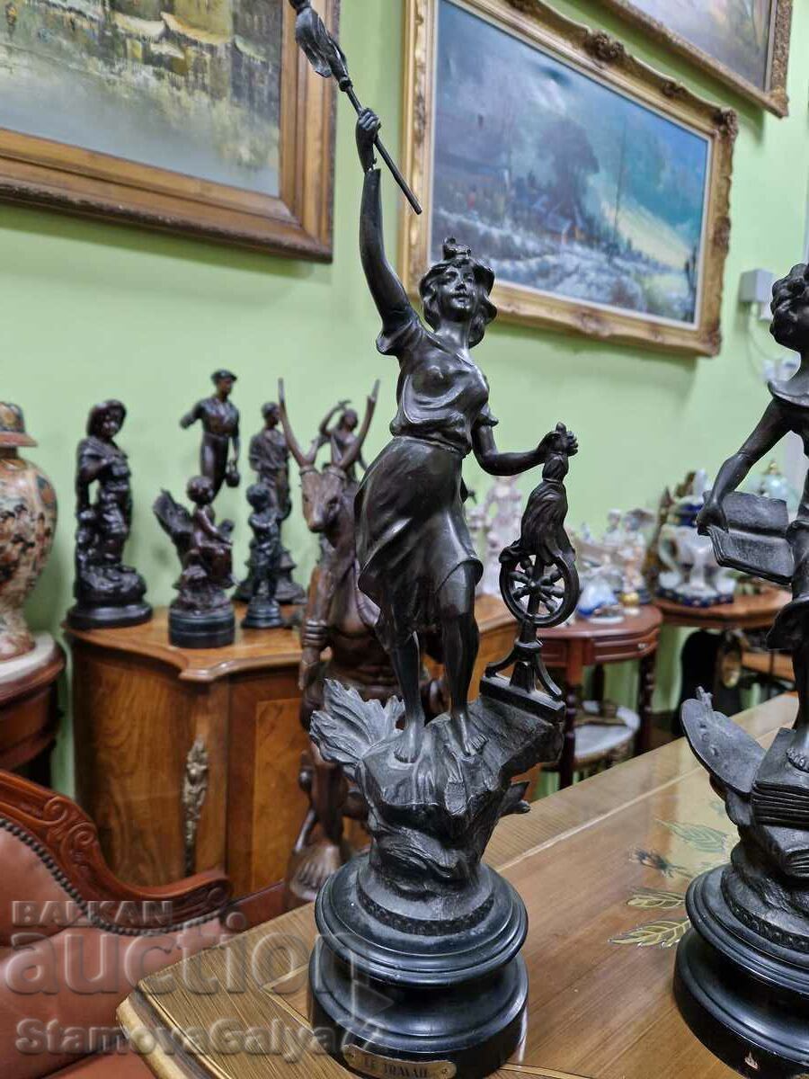 Delivery of A pair of great French figure figurines Delivery of A pair of great French figure figurines