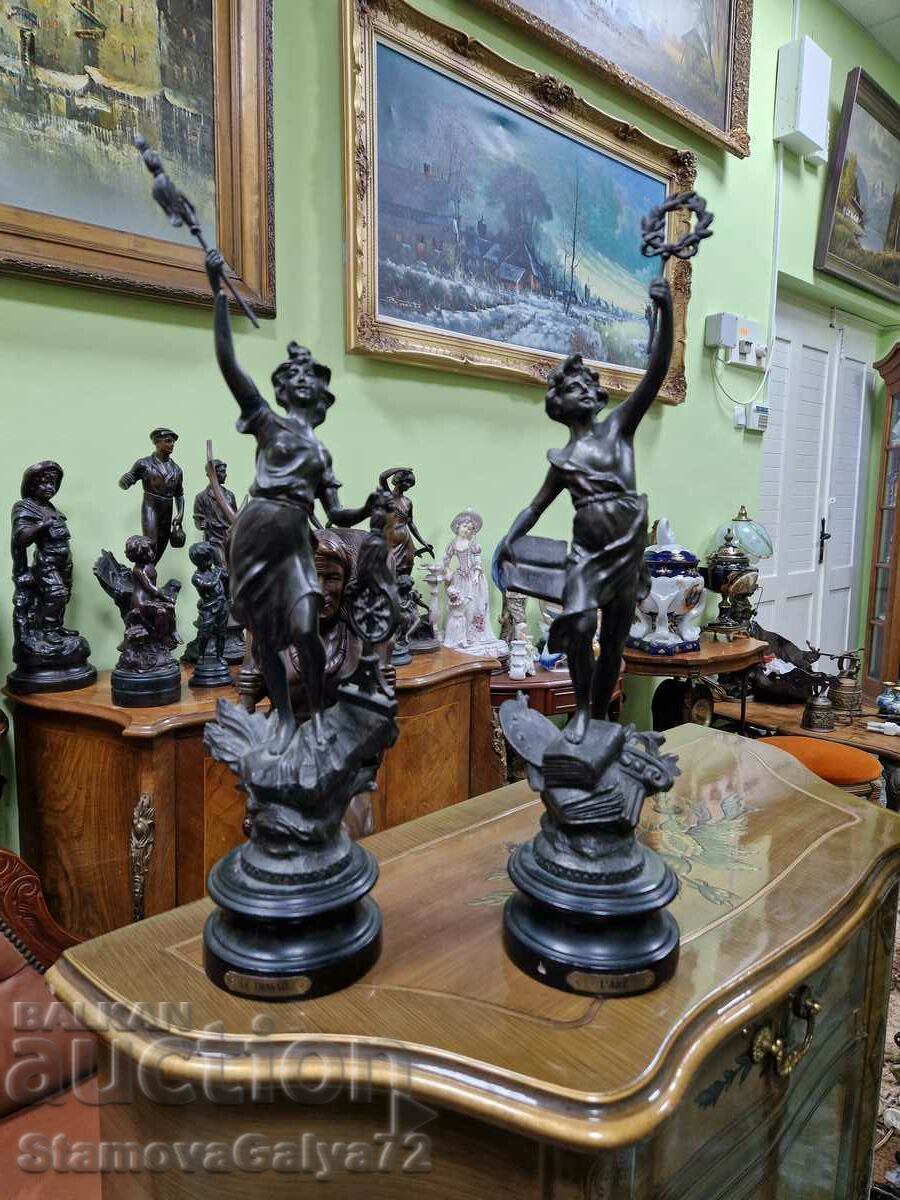 A pair of great French figure figurines A pair of great French figure figurines