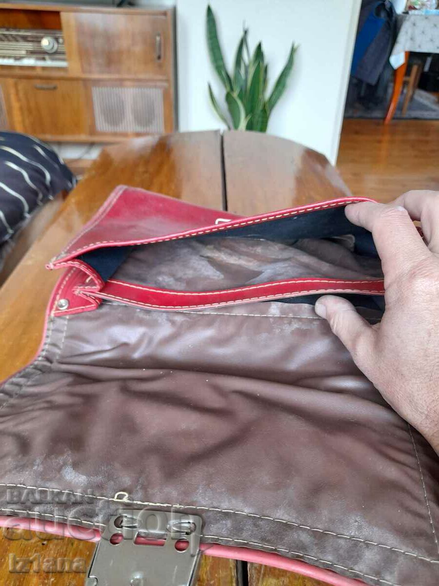 Стара ученическа чанта - 6 Стара ученическа чанта - 6