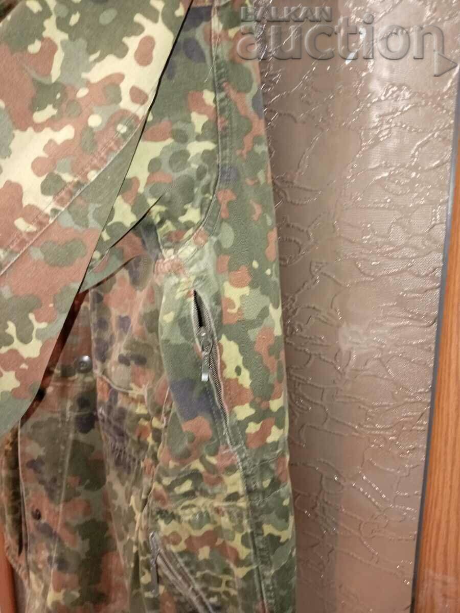 Δημοπρασία Γούνινο μπουφάν παραλλαγής με κουκούλα Germany BUNDESFFER Δημοπρασία Γούνινο μπουφάν παραλλαγής με κουκούλα Germany BUNDESFFER