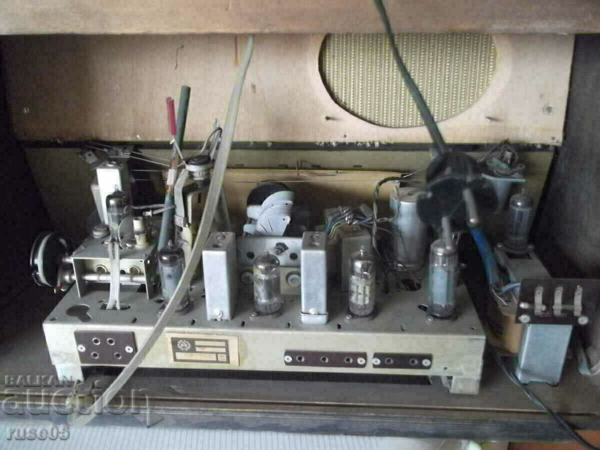 Аукцион Радиоприемник "МЕЛОДИЯ-2 Тип Р-РС60-2 ЗТУ 37-60" Аукцион Радиоприемник "МЕЛОДИЯ-2 Тип Р-РС60-2 ЗТУ 37-60"