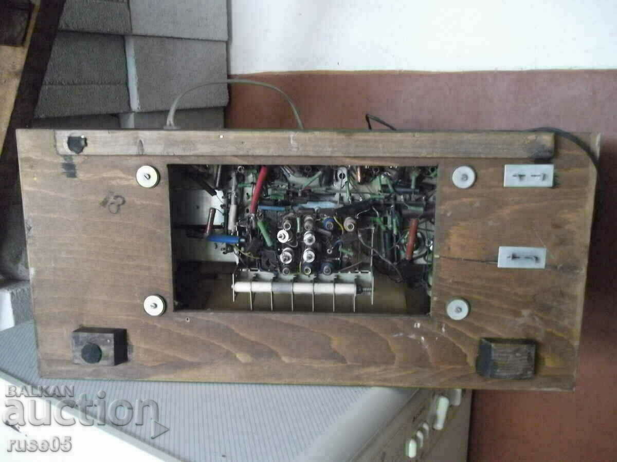 Доставка на Радиоприемник "МЕЛОДИЯ-2 Тип Р-РС60-2 ЗТУ 37-60" Доставка на Радиоприемник "МЕЛОДИЯ-2 Тип Р-РС60-2 ЗТУ 37-60"