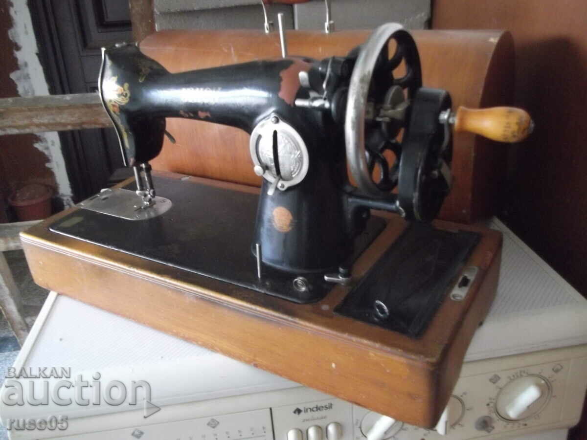 "UNION" manual sewing machine - 2 with price 35.00 BGN | € 17.90 "UNION" manual sewing machine - 2 with price 35.00 BGN | € 17.90