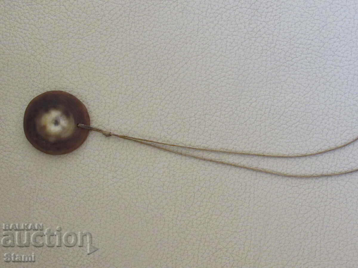 Red deer antler necklace, Mongolia with price 19.00 BGN | € 9.71 Red deer antler necklace, Mongolia with price 19.00 BGN | € 9.71