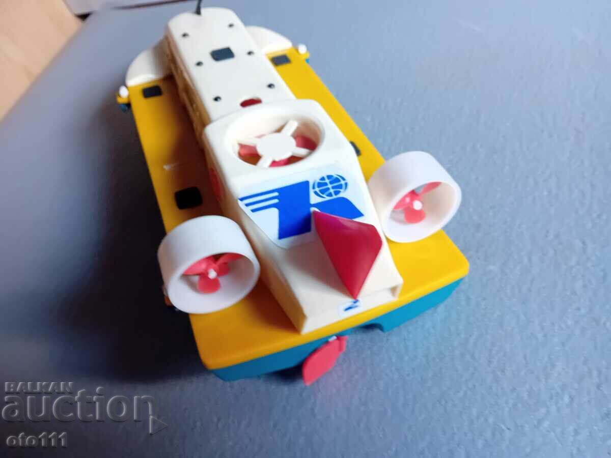 Delivery of OLD TOY - CUTTER