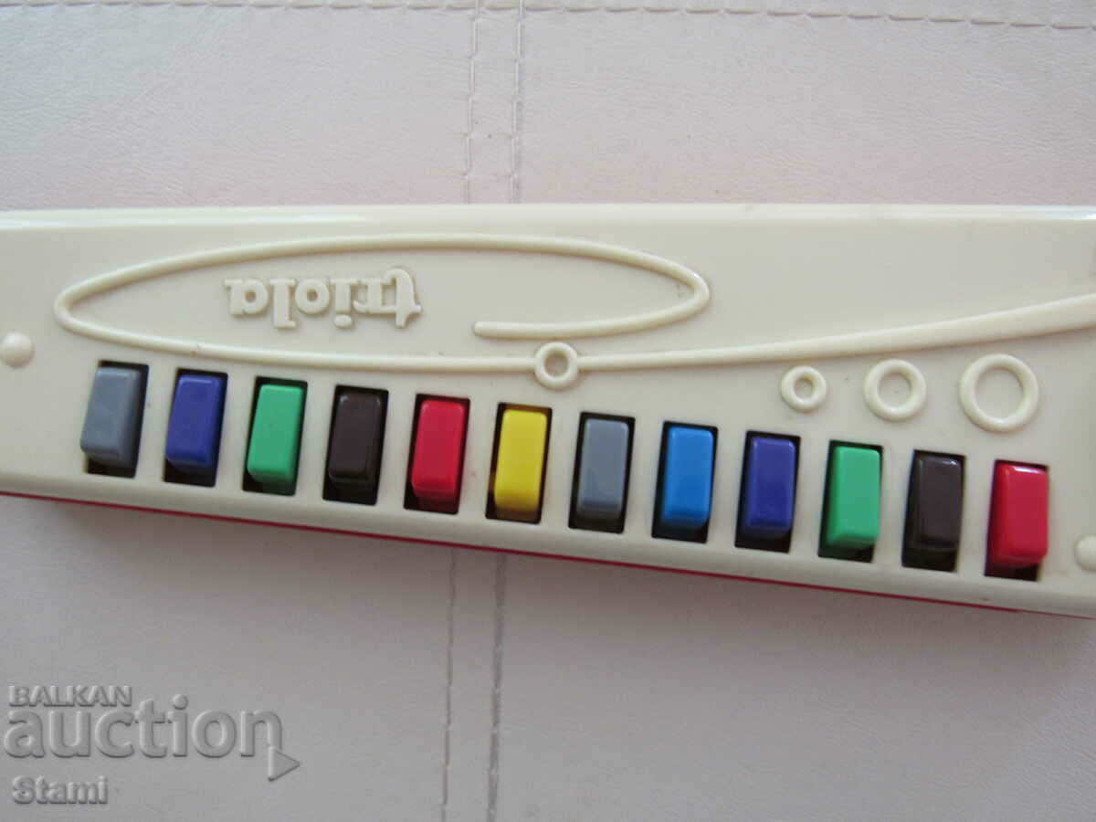 Triola - children's toy from Soca with price 19.00 BGN | € 9.71 Triola - children's toy from Soca with price 19.00 BGN | € 9.71