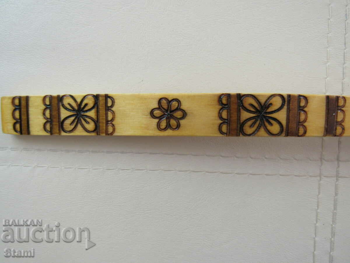 Ένα μεγάλο αναμνηστικό κουτάλι από την εποχή της Σοβιετικής Ένωσης, ΕΣΣΔ με τιμή 19.00 BGN | € 9.71 Ένα μεγάλο αναμνηστικό κουτάλι από την εποχή της Σοβιετικής Ένωσης, ΕΣΣΔ με τιμή 19.00 BGN | € 9.71