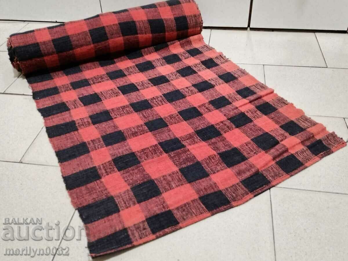 Livrarea O rolă de material țesut manual pentru caneluri Livrarea O rolă de material țesut manual pentru caneluri