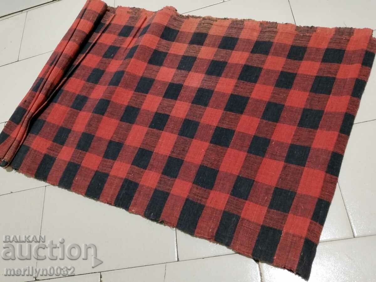 O rolă de material țesut manual pentru caneluri - 7 O rolă de material țesut manual pentru caneluri - 7