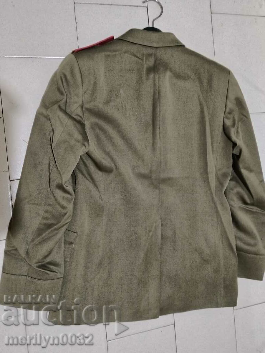 Daily uniform of a senior lieutenant artillery officer with price 99.00 BGN | € 50.62 Daily uniform of a senior lieutenant artillery officer with price 99.00 BGN | € 50.62