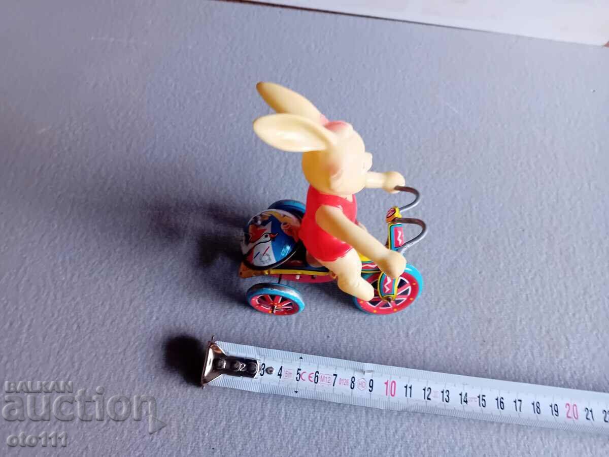 СТАРА  ЯПОНСКА МЕХАНИЧНА ИГРАЧКА с цена € 20.00 | 39.12 лв.