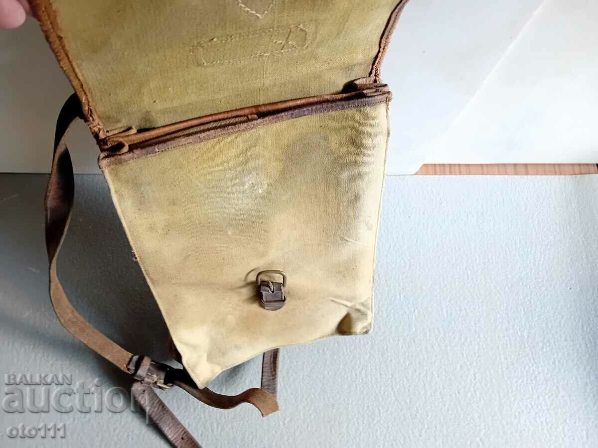 OLD OFFICER'S COMMANDER BAG - 5 OLD OFFICER'S COMMANDER BAG - 5