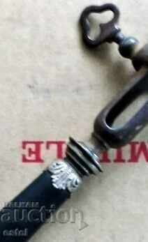 Livrarea Fer a Gigot- instrument francez, suport - secolul XIX Livrarea Fer a Gigot- instrument francez, suport - secolul XIX