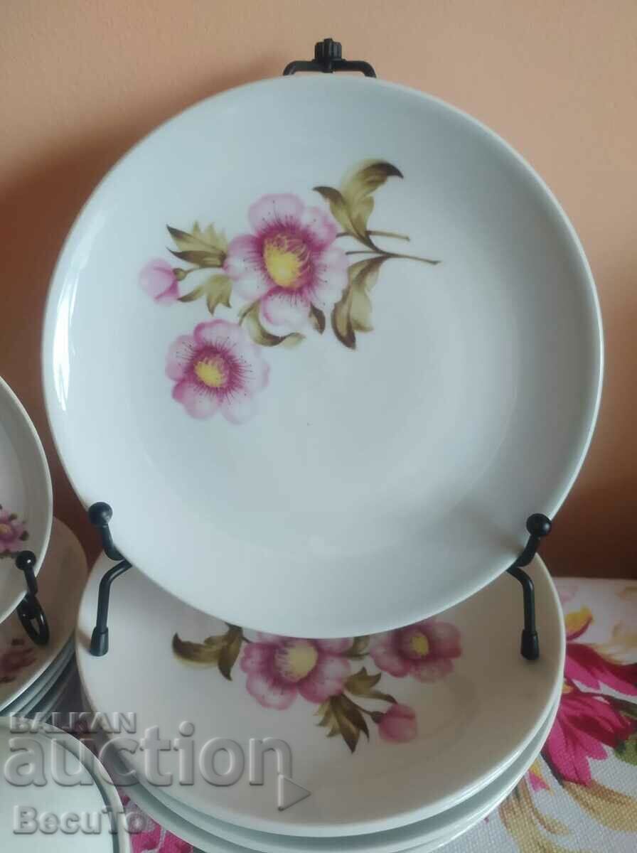 Porc. coffee/tea set by Kahla, GDR, GDR, apple color - 7 Porc. coffee/tea set by Kahla, GDR, GDR, apple color - 7