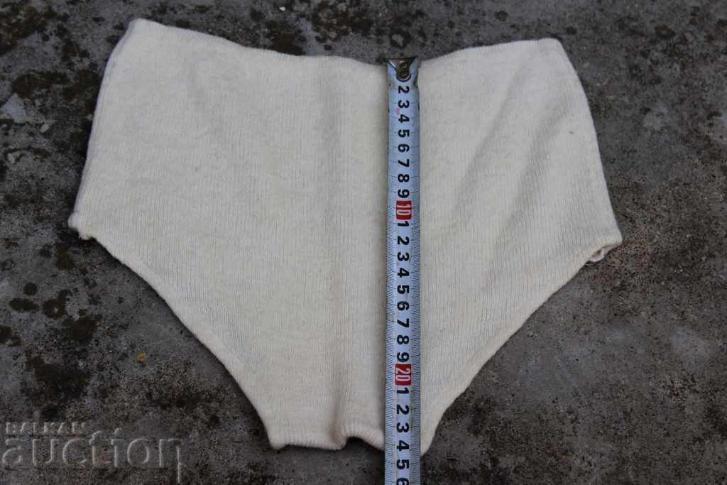 НЕПОЛЗВАНИ ЦАРСКИ ДЕТСКИ ГАЩИ ГАЩИЧКИ ЦАРСТВО БЪЛГАРИЯ с цена 25.00 лв. | € 12.78