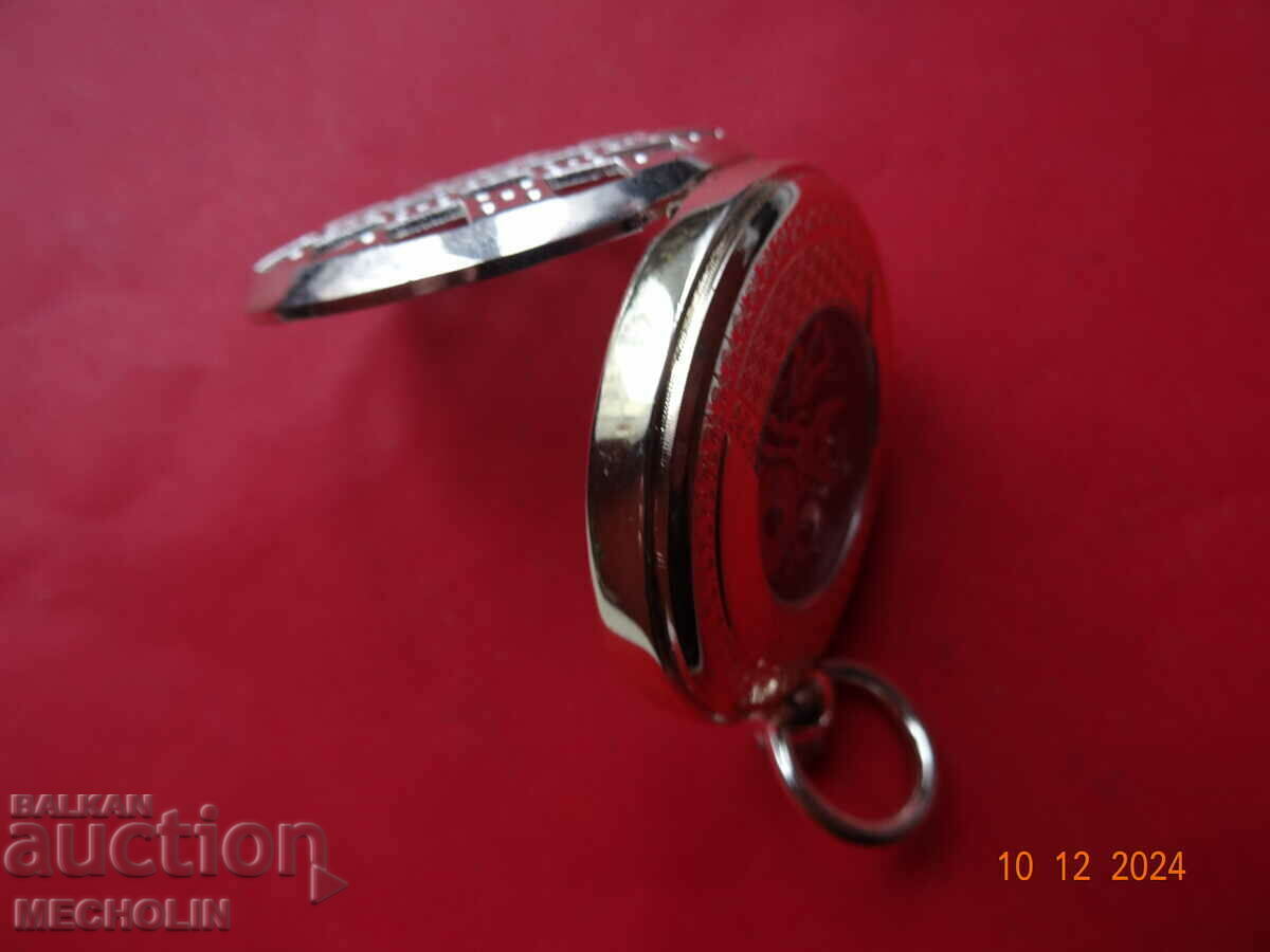 THE HERITAGE COLLECTION POCKET WATCH 1 - 6 THE HERITAGE COLLECTION POCKET WATCH 1 - 6