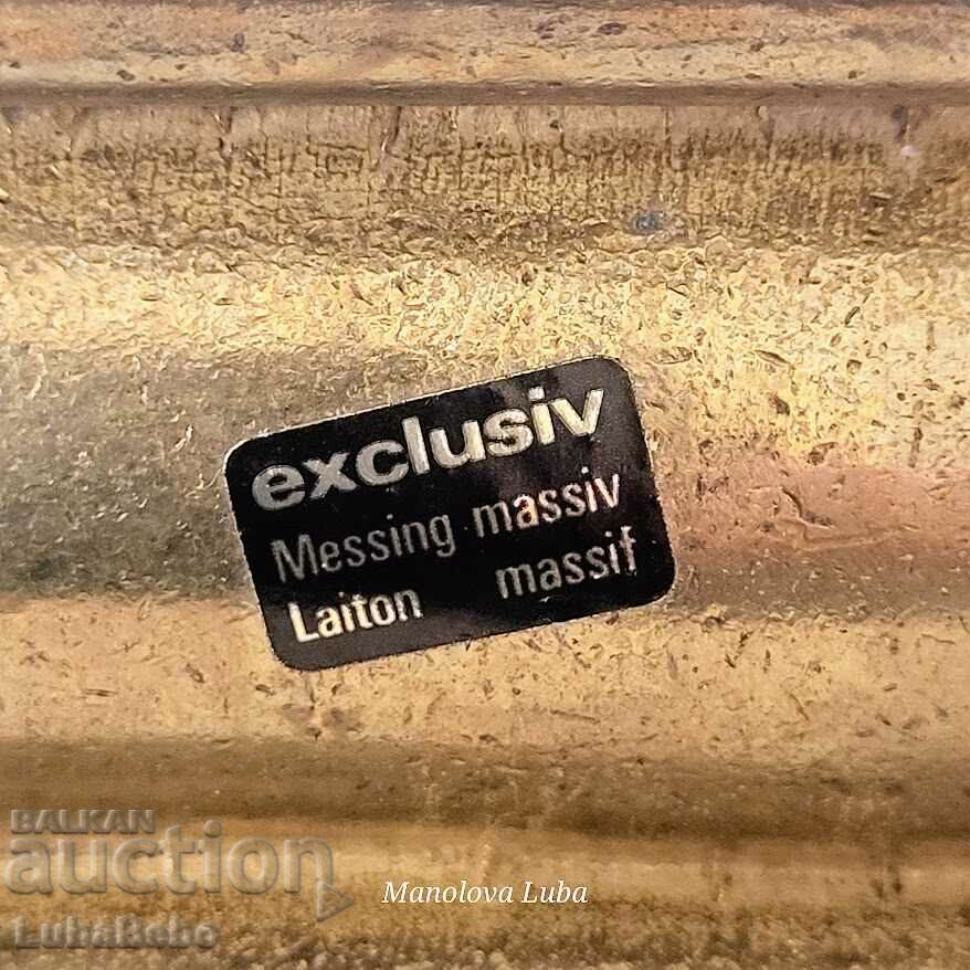 Art Nouveau brass stamp box. - 6 Art Nouveau brass stamp box. - 6