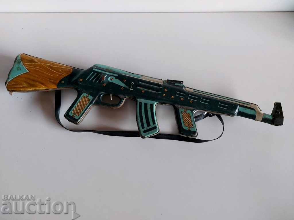 . SOC CHILDREN'S TOY SHEET METAL AUTOMATIC RIFLE - 5 . SOC CHILDREN'S TOY SHEET METAL AUTOMATIC RIFLE - 5