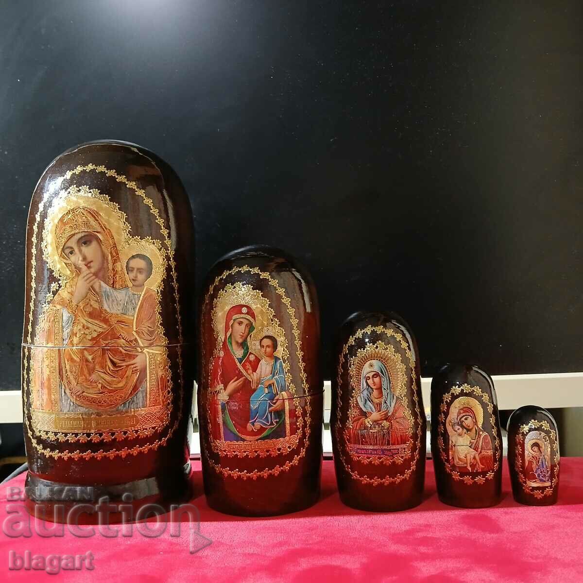 Matryoshka, icons of Russia