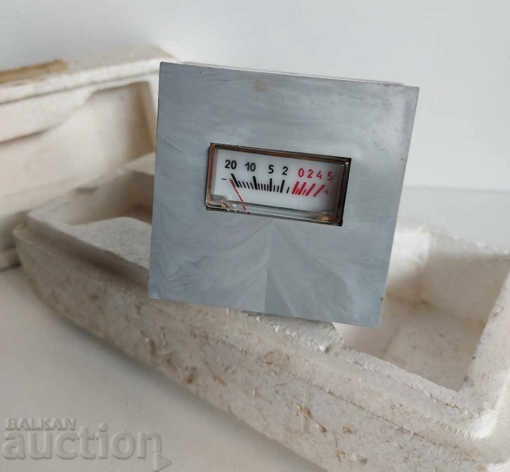 .SOC MEASURING DEVICE MANOMETER PRESSURE THERMOMETER SOCA .SOC MEASURING DEVICE MANOMETER PRESSURE THERMOMETER SOCA