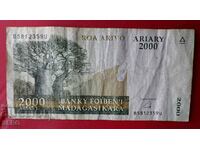 Bancnota-Madagascar-2000 Ariary 2003