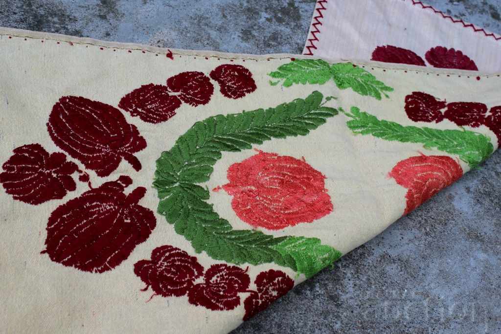 . OLD AUTHENTIC TOWEL MESAL TOWEL EMBROIDERY CHECK BLANKET - 7 . OLD AUTHENTIC TOWEL MESAL TOWEL EMBROIDERY CHECK BLANKET - 7