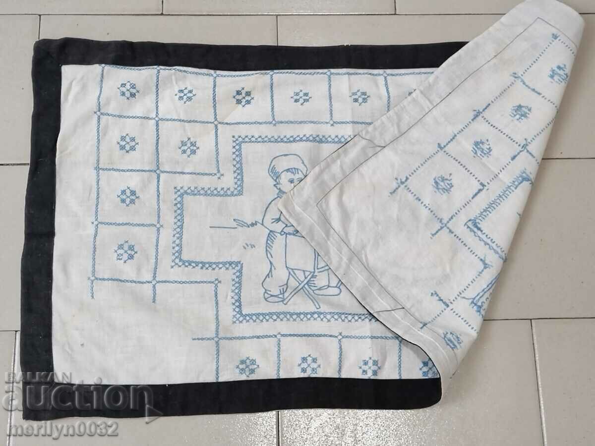 Χειροποίητο χαλί φορεμένο εσωτερικό από τη δεκαετία του 1940 - 5