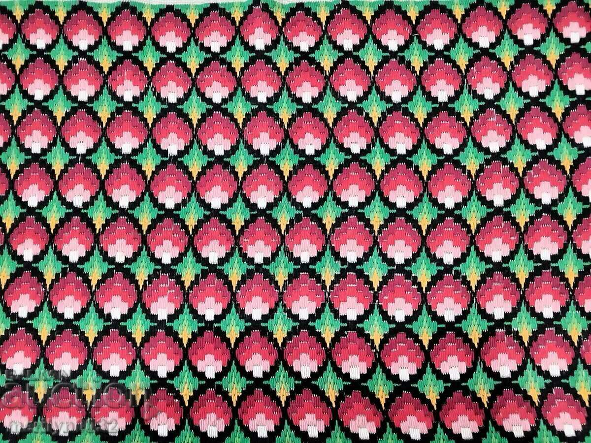 Δημοπρασία Εσωτερικό χαλί βουλγαρικού κεντήματος