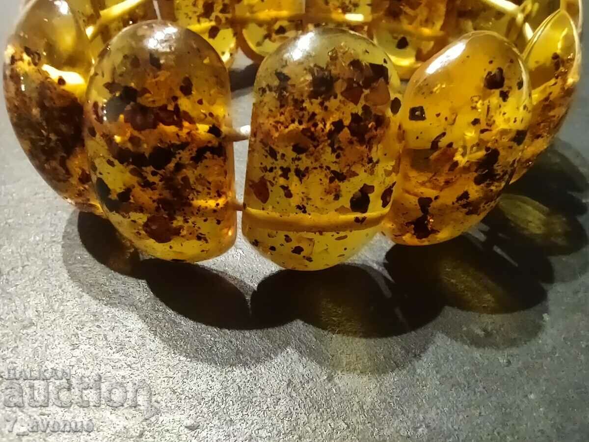 Nice old amber bracelet 12/11/24 with price 99.00 BGN | € 50.62 Nice old amber bracelet 12/11/24 with price 99.00 BGN | € 50.62