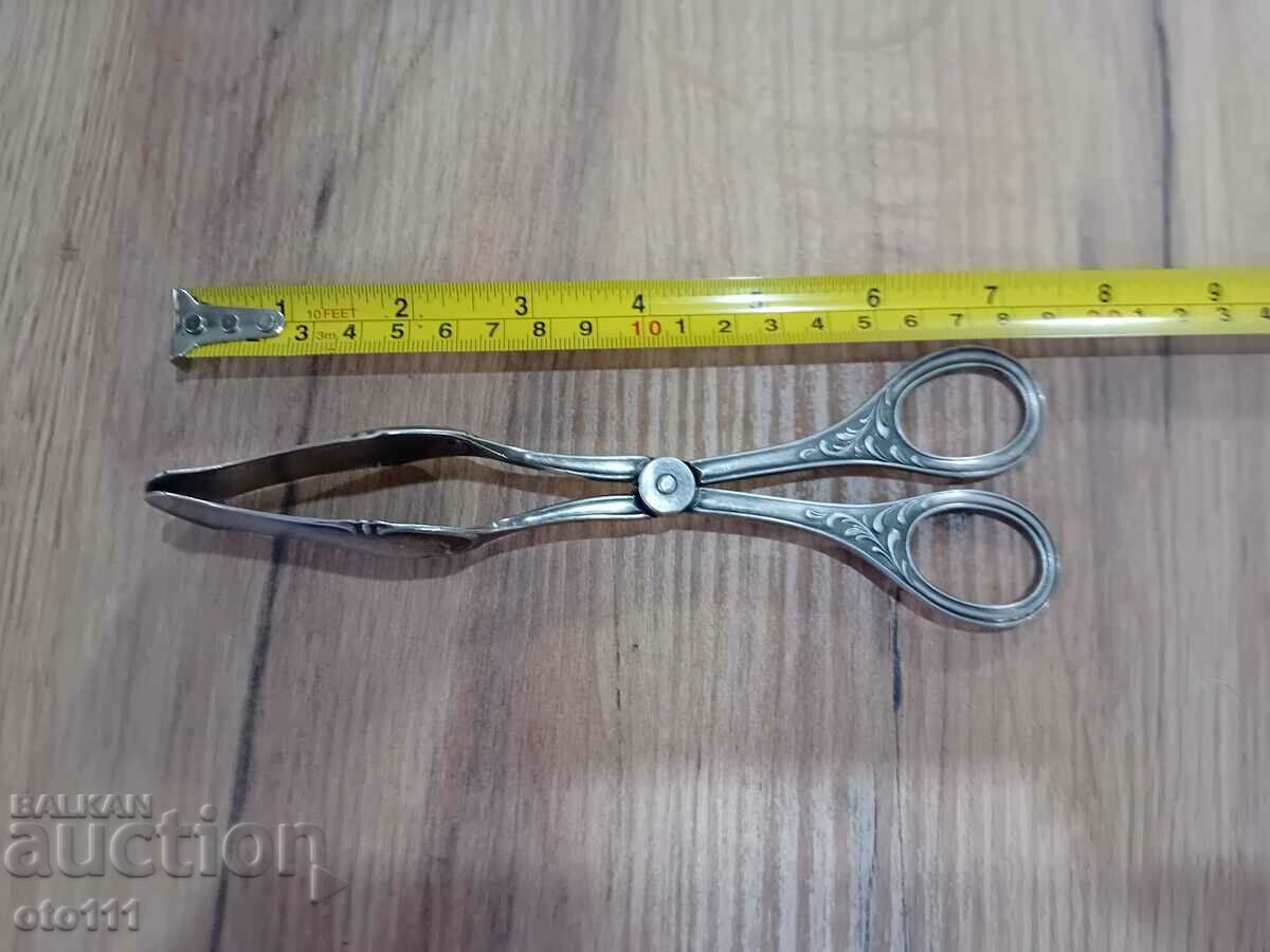 Auction  SILVER PLATED SERVING CLIP