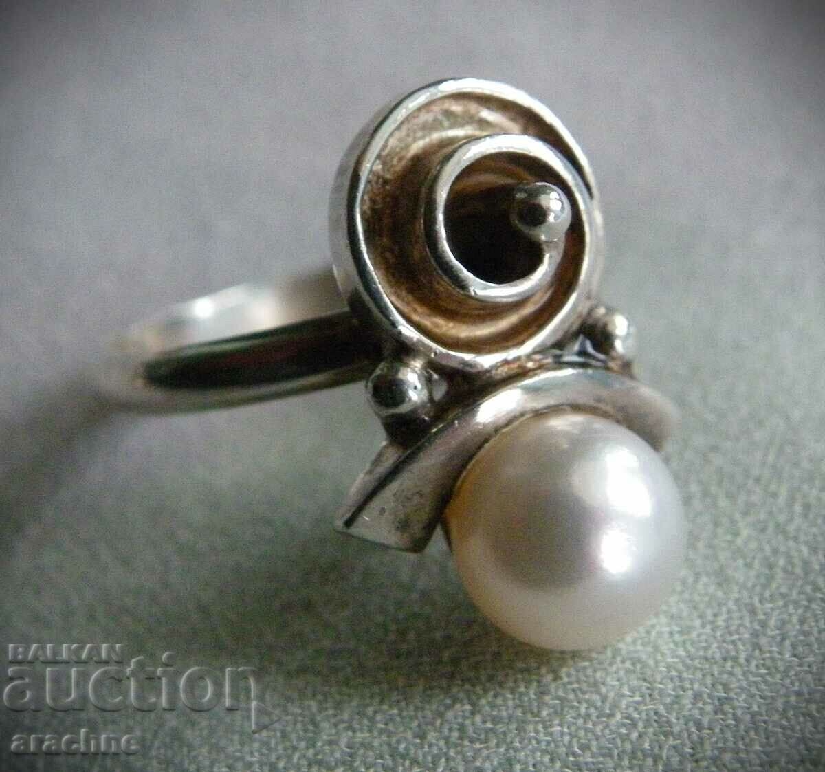 Japanese silver Akoya pearl ring with price 155.00 BGN | € 79.25 Japanese silver Akoya pearl ring with price 155.00 BGN | € 79.25