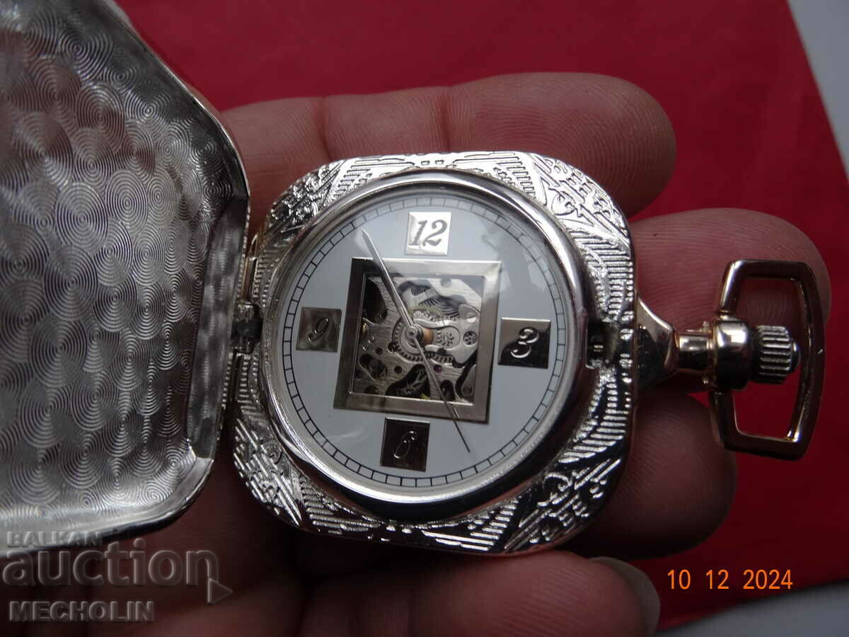 THE HERITAGE COLLECTION POCKET WATCH 5 - 6 THE HERITAGE COLLECTION POCKET WATCH 5 - 6